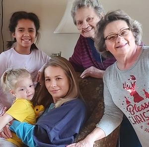 Meet your Posher, Phyllis